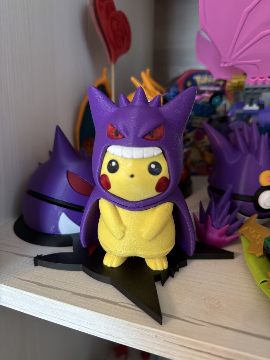 Pokémon Figuren: Pikachu Gengar Kostüm Figur  – Neu (gemäss Beschreibung) aus Neuenkirch von Studi_Kobra