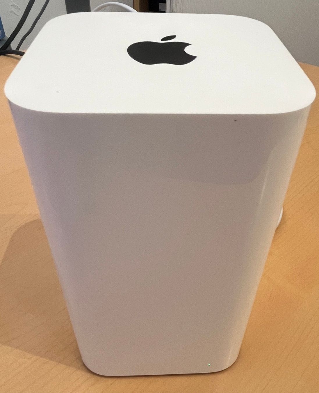 Apple Dischi rigidi: Apple - AirPort Time Capsule 802.11ac - 2 TB – Usato da Le Noirmont venduto da bouboun21