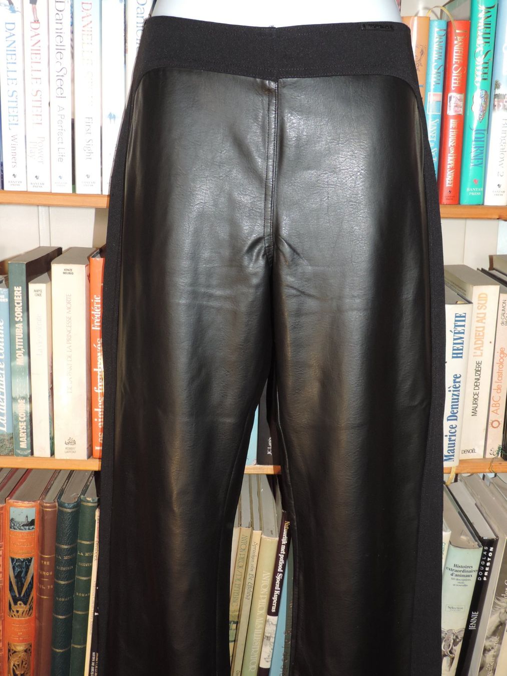 Pantaloni: pantalon stretch Morgan simili cuir – Usato da Genève venduto da Axelle333 2