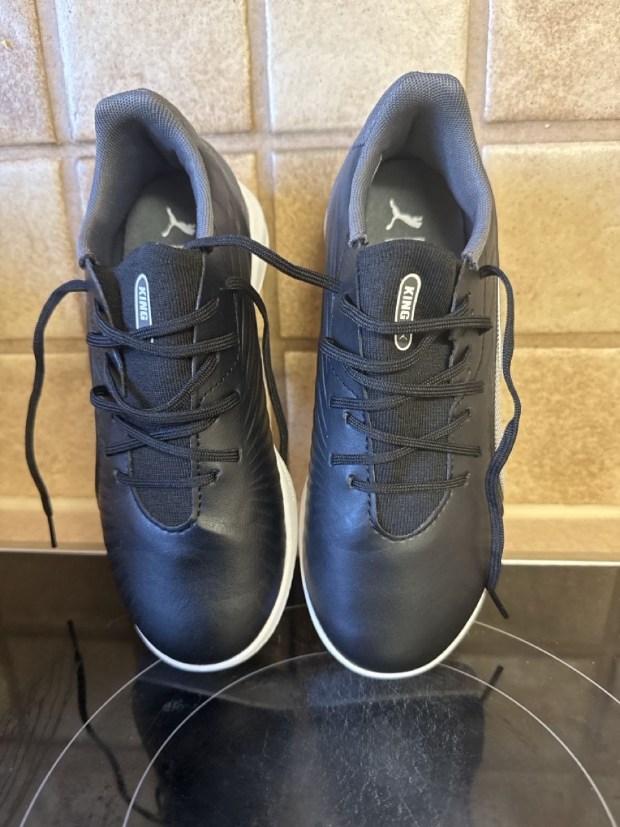 Puma Scarpe per ragazzi: Puma King Hallenschuh Kinder Gr 34 – Nuovo e nell'imballaggio originale da Lohn SH venduto da FourOnePiece_4