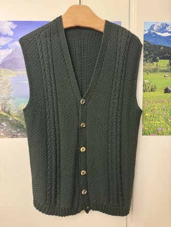 Traditionelles Trachten-Strickgilet – Grösse XL