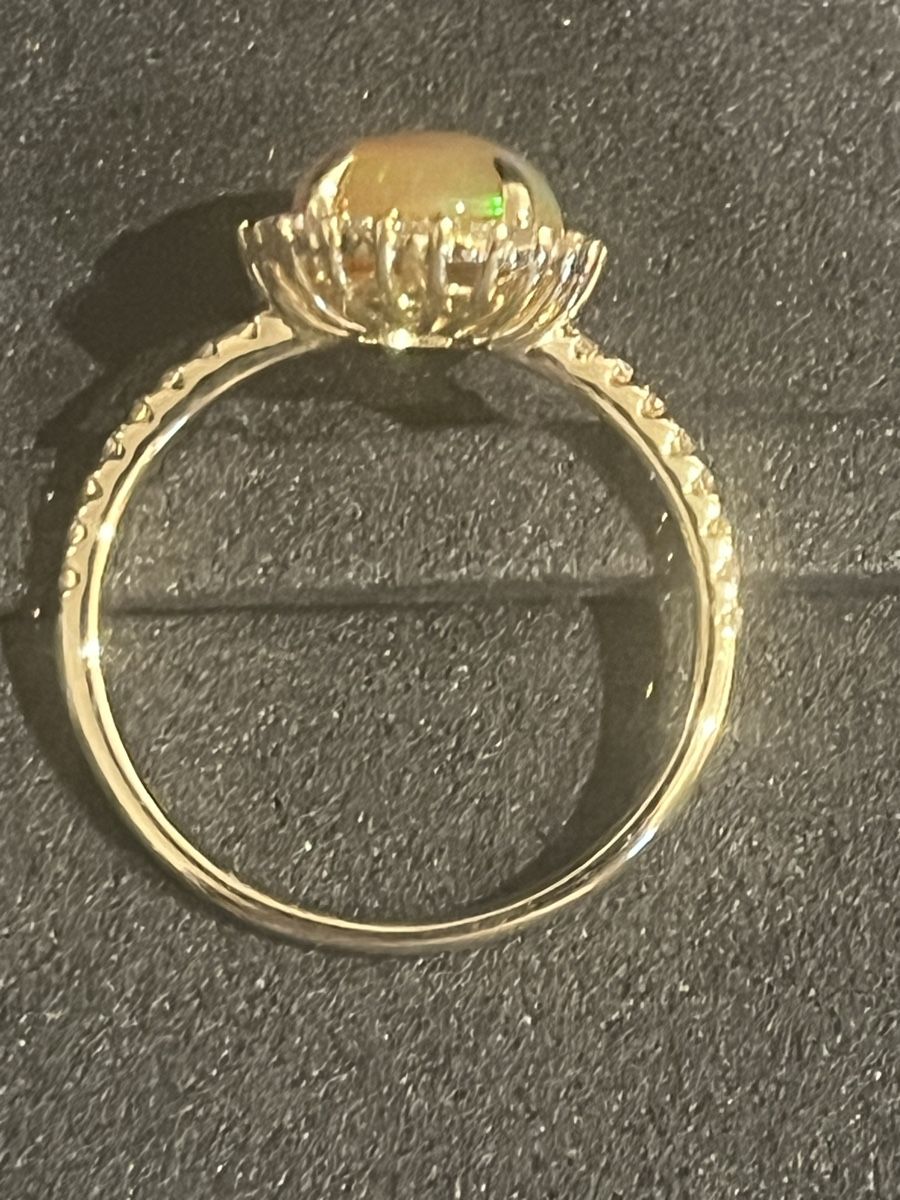 Anelli: Juwelenring mit Opal, 18 K – Nuovo (secondo la descrizione) da Erlenbach ZH venduto da mahiletti 5