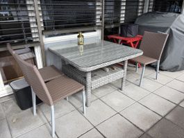 Rattan GartenTisch & Stühle