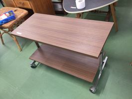 Designklassiker Servierwagen mit Rollen