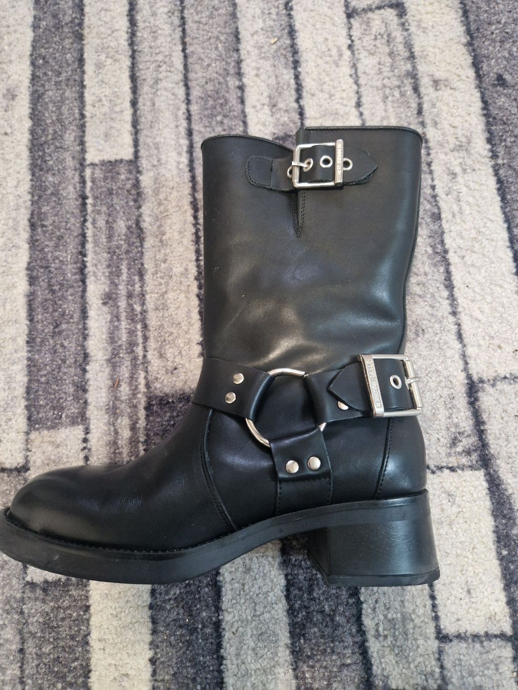 Steve Madden Scarpe da donna: Bikerstiefel Steve Maden Gr. 38 – Nuovo (secondo la descrizione) da Ellikon a d Thur venduto da coi_fs6b