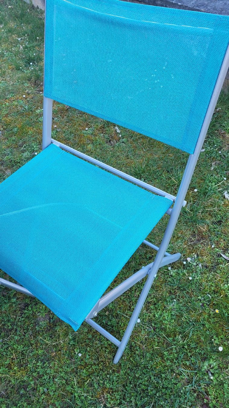 Tischset: Gartenset Tisch mit 2 Stühlen, klappbar – Gebraucht aus Horgenberg von Klatschmohnmaria 3
