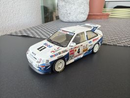 Ford Escort RS Cosworth - 1/43 - Minichamps