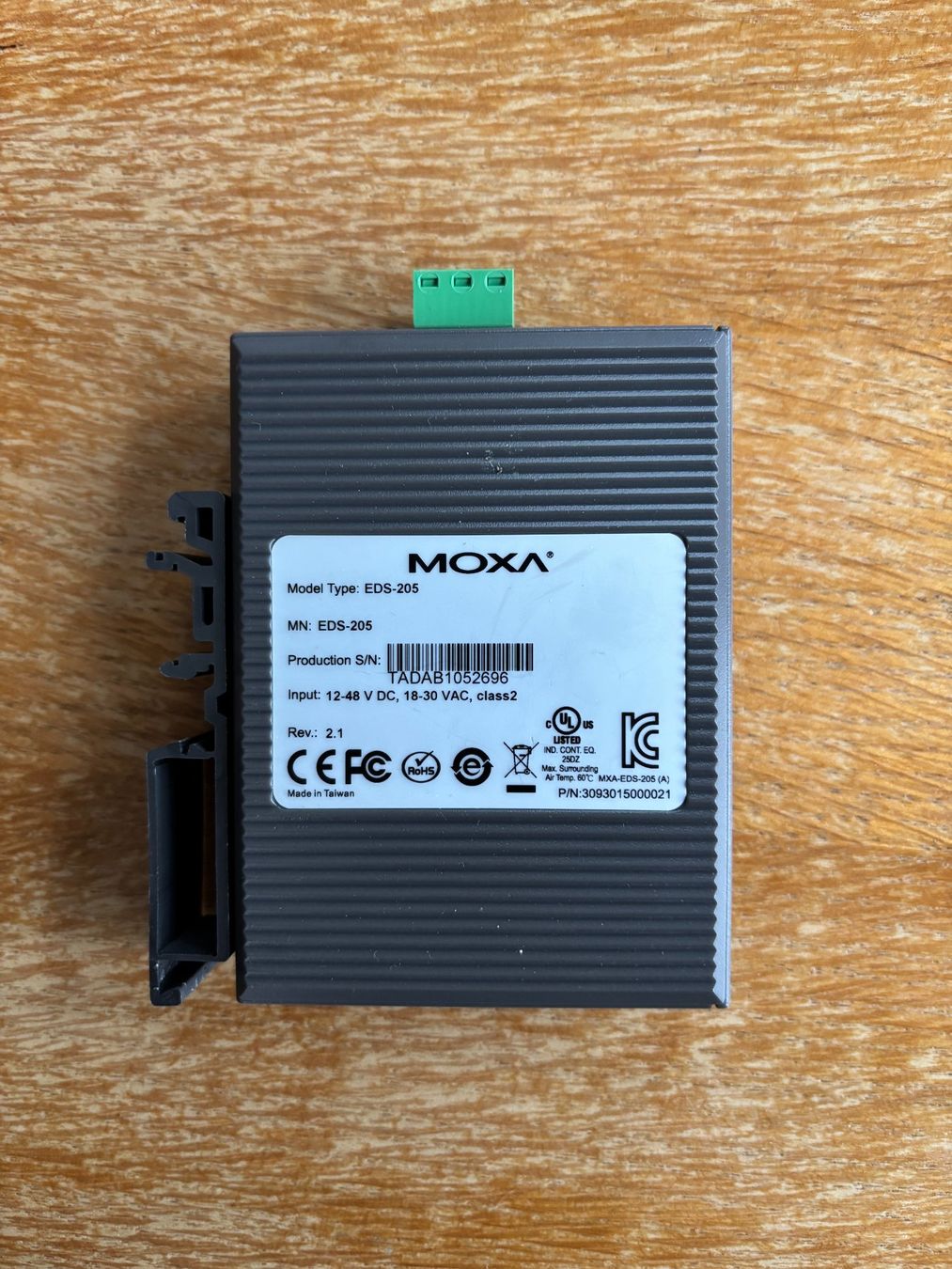 Hub & Switch: Industrieswtich MOXA – Usato da Biberist venduto da Oberwald45 3