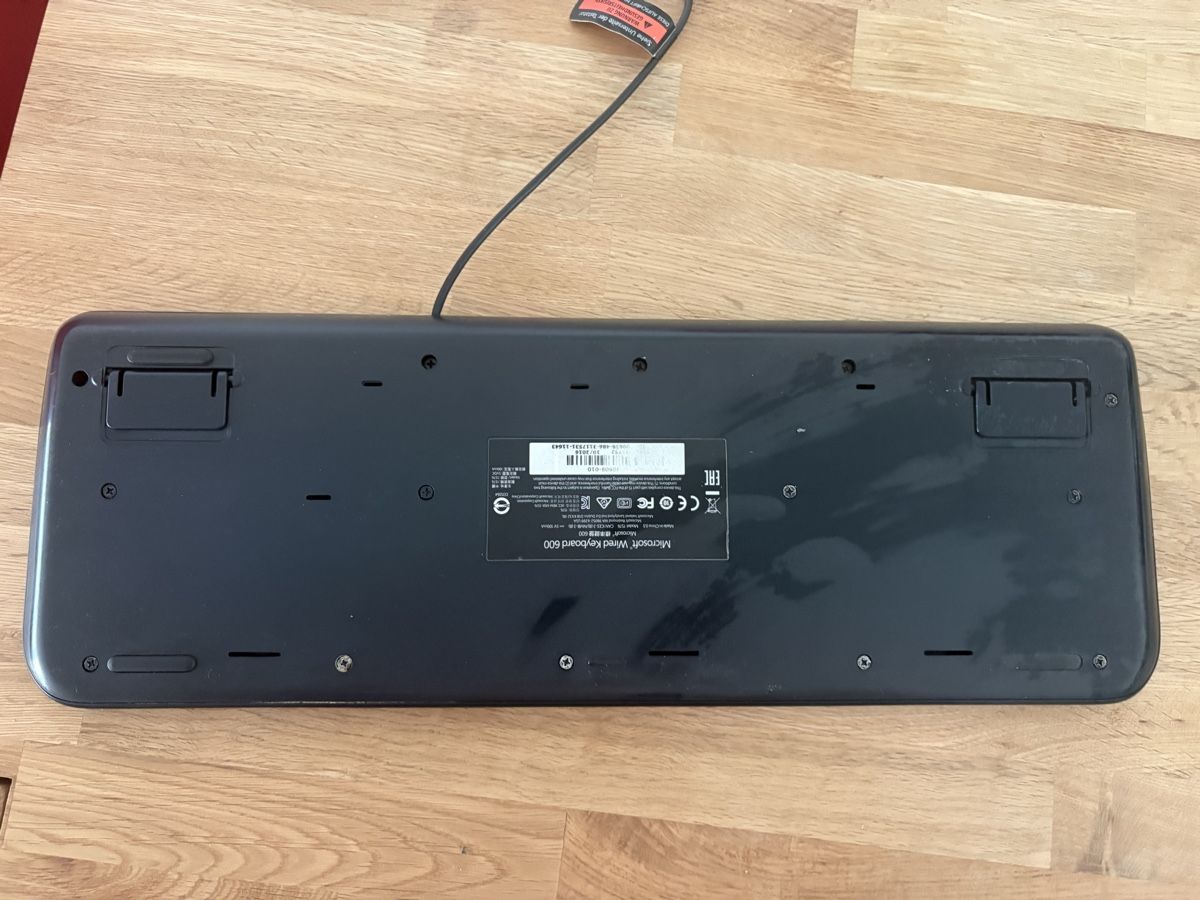 Microsoft Tastaturen: Microsoft Tastatur – Gebraucht aus Therwil von OdvalaV2 1