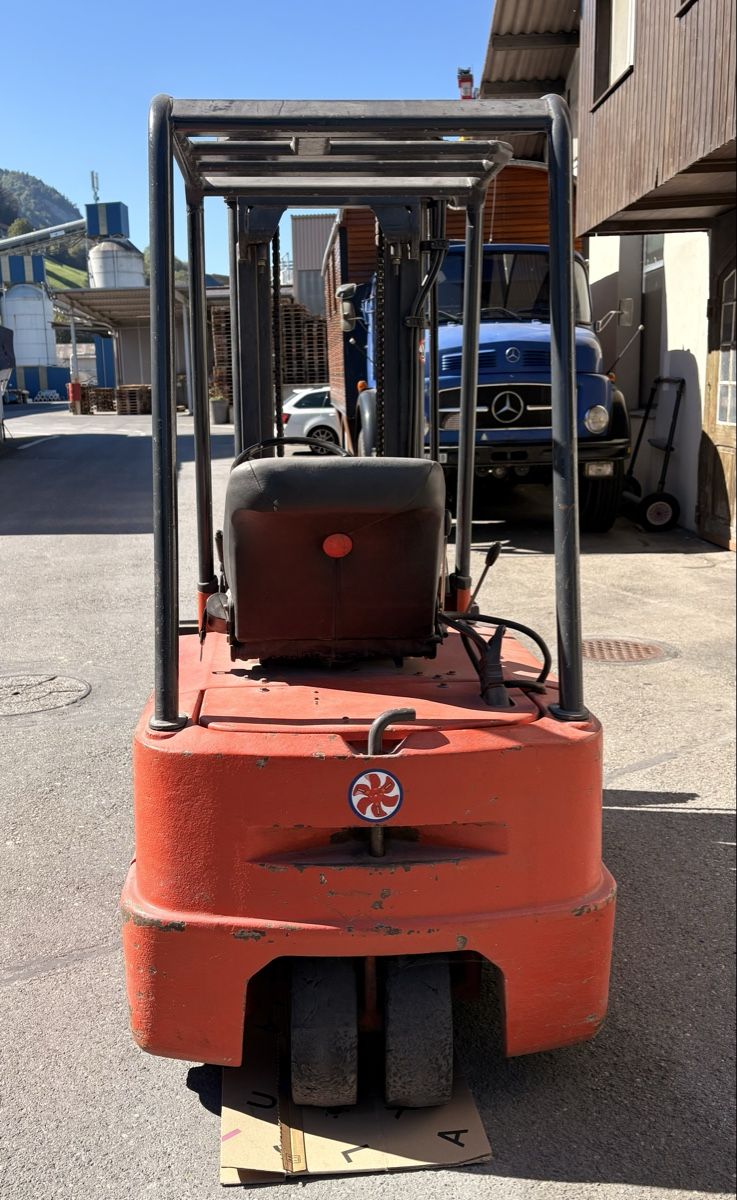 Linde Chariots à fourches & chariots élévateur: Linde E15 Gabelstapler – D'occasion à Ennetbürgen par larsnbr 4