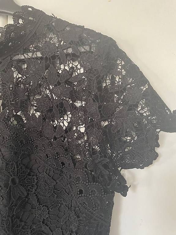 Robes: Robe cocktail noire mini  – D'occasion à Genève par ras_8b67 2