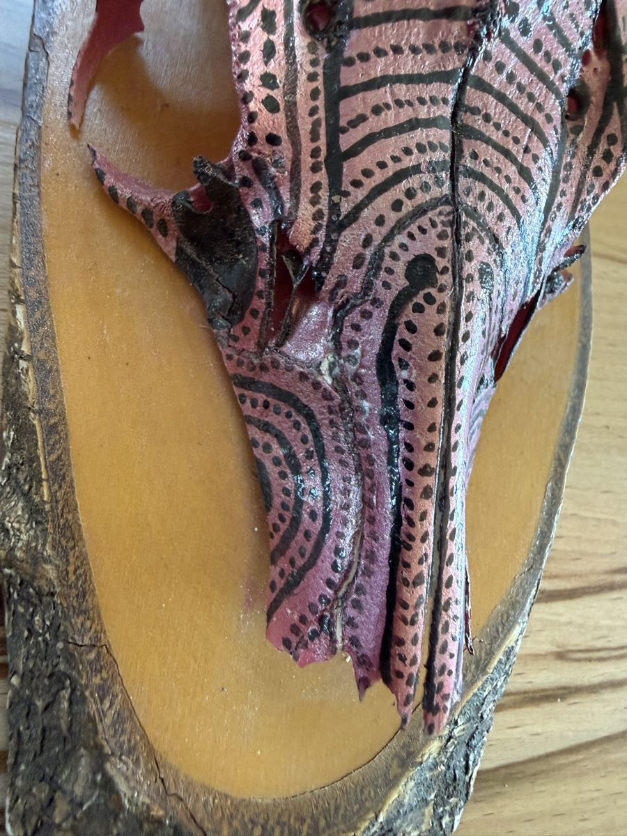 Tutte le decorazioni: Rehschädel handbemalt und Airbrush – Usato da Grenchen venduto da Bastet007 7