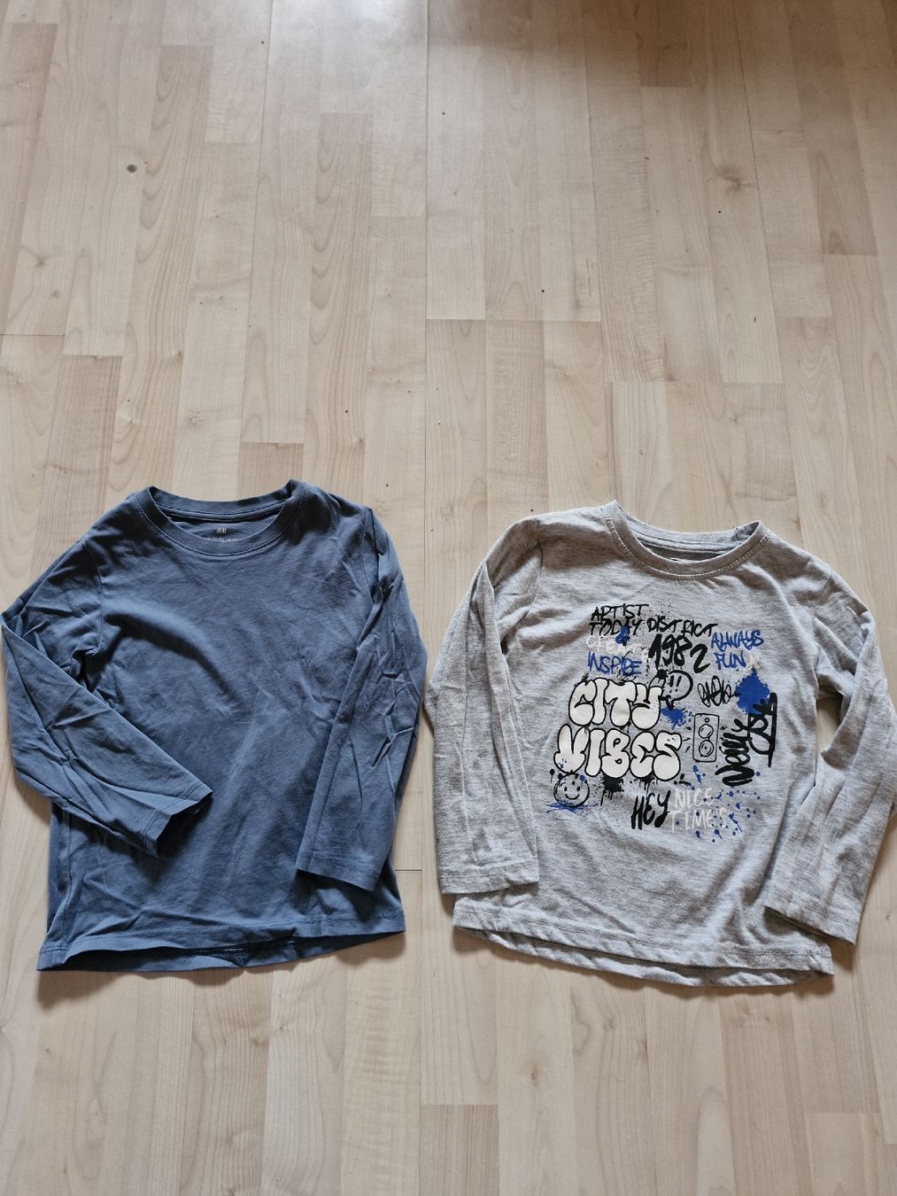 H&M Maglioni & Felpe: Langarmpullis Gr.110/116 – Usato da Disentis/Mustér venduto da epa_862v