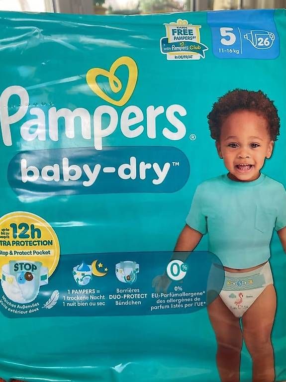 Secchi per pannolini & Pannolini: Windel Pampers baby-dry Nr. 5 – Usato da Wetzikon ZH venduto da vta_h8pd