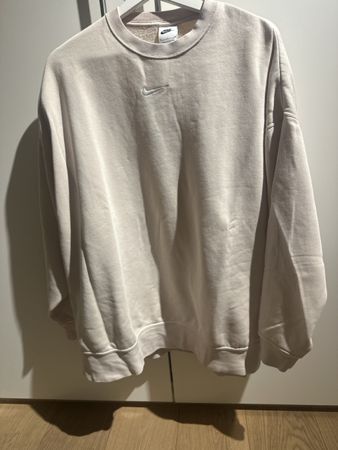 Nike Sweater