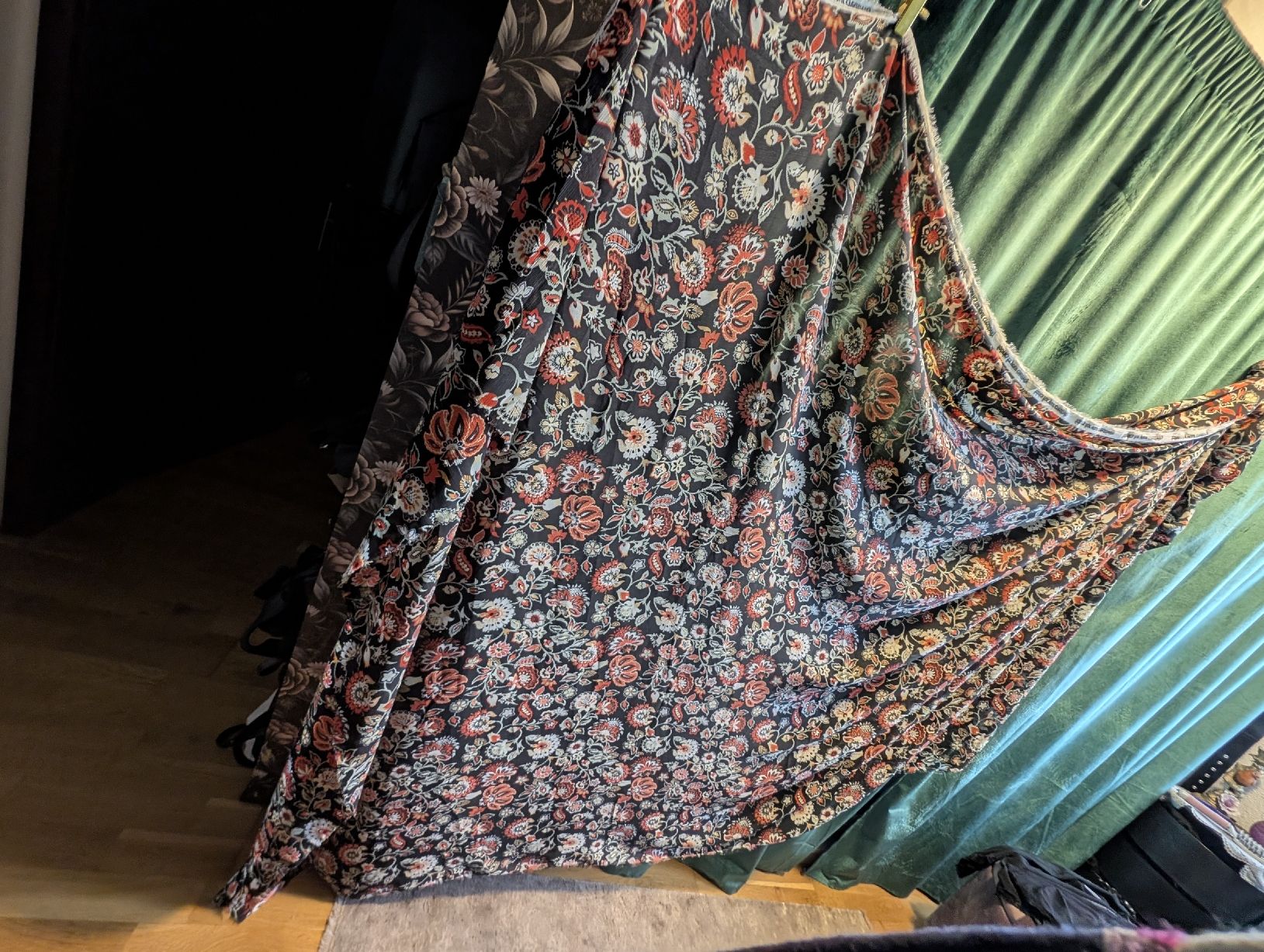 Stoffe: Stoff Crash Chiffon Blumenmuster – Neu (gemäss Beschreibung) aus Busswil BE von MissMuffin