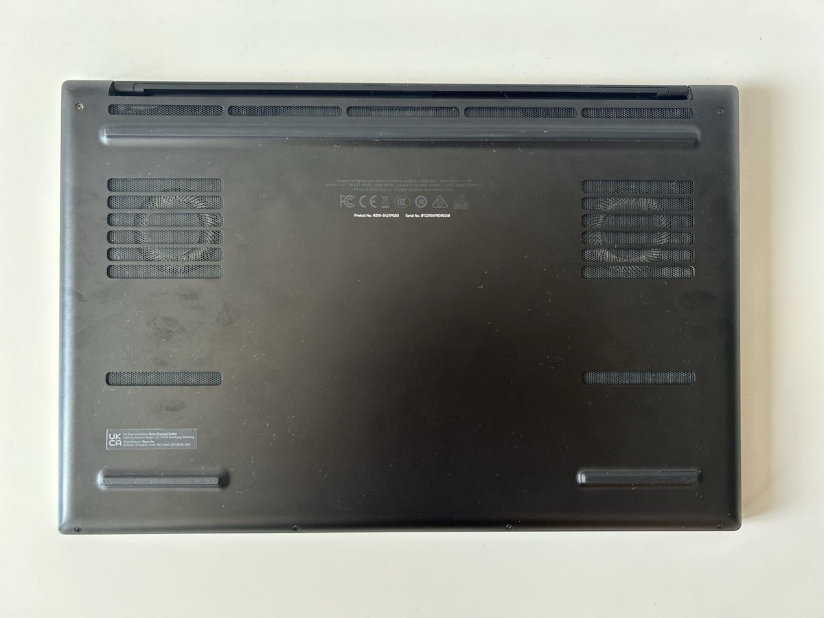 Razer Notebooks: Razer Blade 15 – Gebraucht aus Zürich von spaceally 2