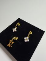 Louis Vuitton Floragram M01025