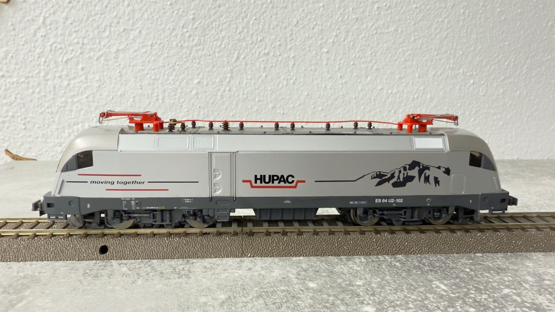 Piko Modellini di ferrovie: Piko E-Lok Taurus HUPAC H0 / DC / Digital – Usato da Windlach venduto da Kelebra 1