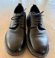 Chaussures basses MoMA. T.36 cuir noir