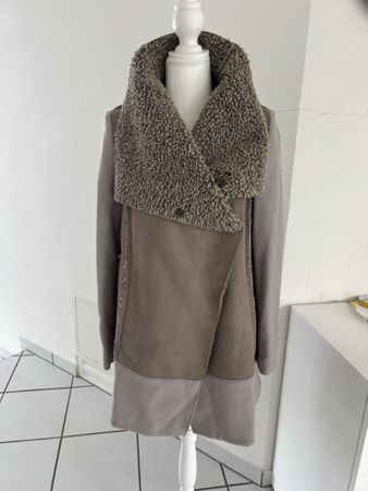 Warmer Alysí Mantel, Grösse 42, Top Zustand!