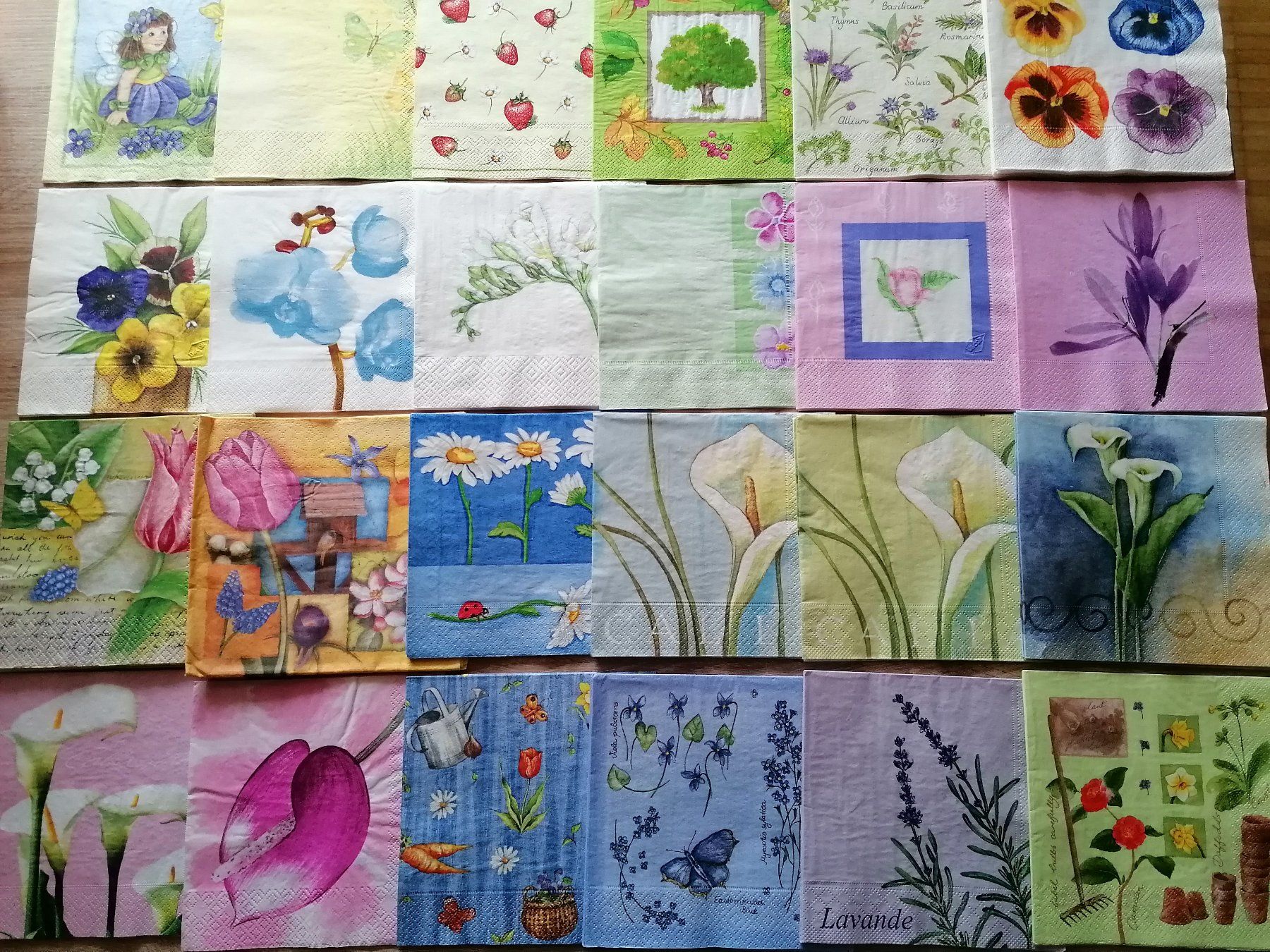 Tovaglioli: 172 Stk. Servietten Blumen – Nuovo (secondo la descrizione) da Zollikofen venduto da Blackie