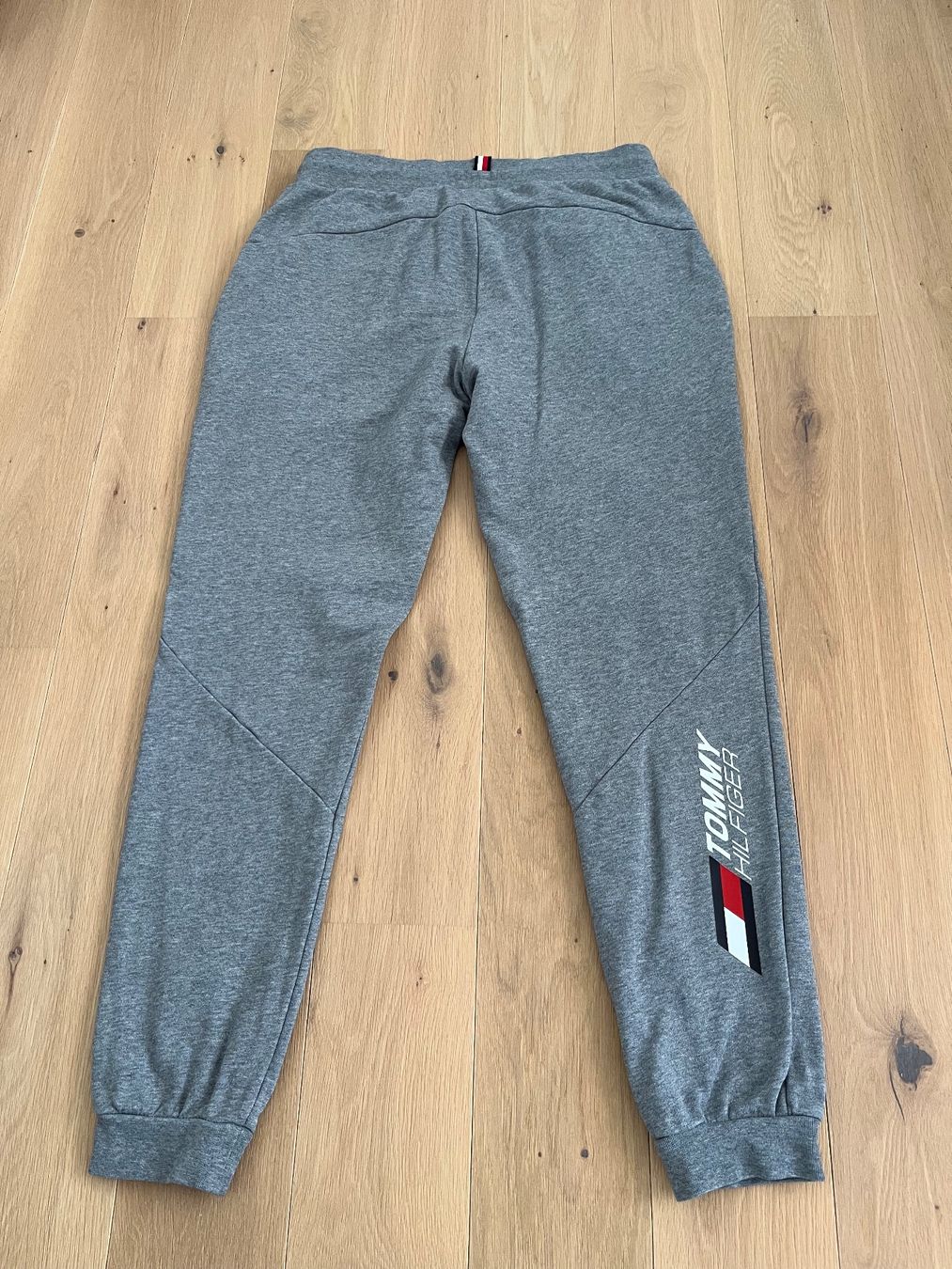 Tommy Hilfiger Pantaloni: Tolle Trainerhose, Tommy Hilfiger, Gr. M – Nuovo (secondo la descrizione) da St. Moritz venduto da 7000marie 1