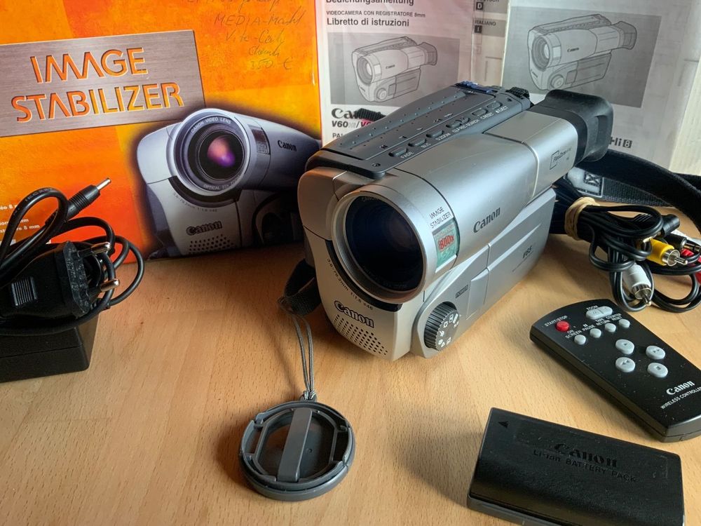 sehr gut erhaltener Hi8 Camcorder von CANON + Video Grabber Kaufen