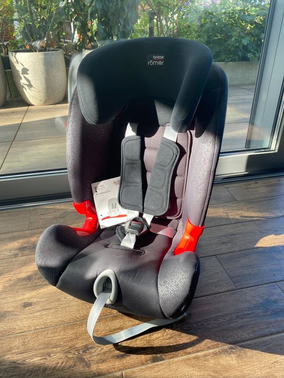 2 Evenflo car seats (10 to 49 kilos) 20 CHF je Kaufen auf Ricardo