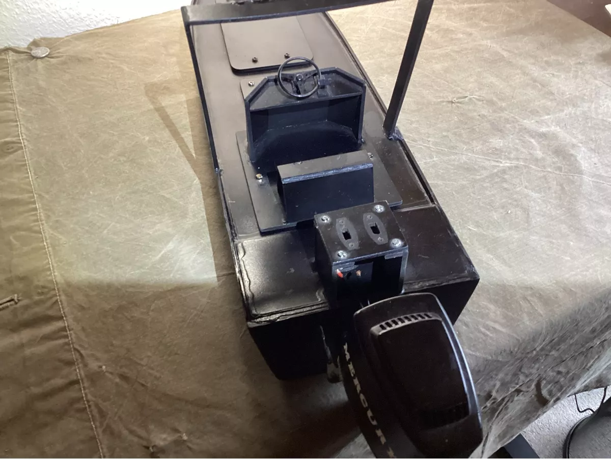 RC Kits de montage: RC Schiff Eigenbau – D'occasion à Eggiwil par M8Black 6