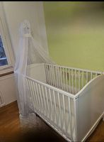 BabyzimmerSet: Babybett & Wickeltisch