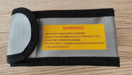 Lipo Schutz Tasche zum sicheren Transport von 2 " 3S2200 mAh