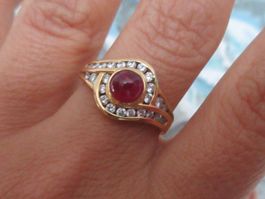Emil Frieden 18K GG Ring mit Rubin und 24 Diamanten, Gr 55