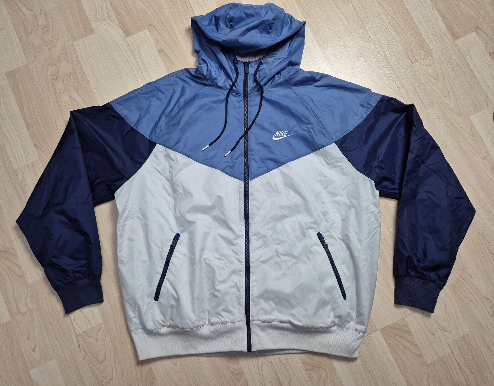 Nike Giacche: Rare Nike Windrunner Heritage Jacke Grösse L – Nuovo (secondo la descrizione) da St. Gallen venduto da CaliSunshine