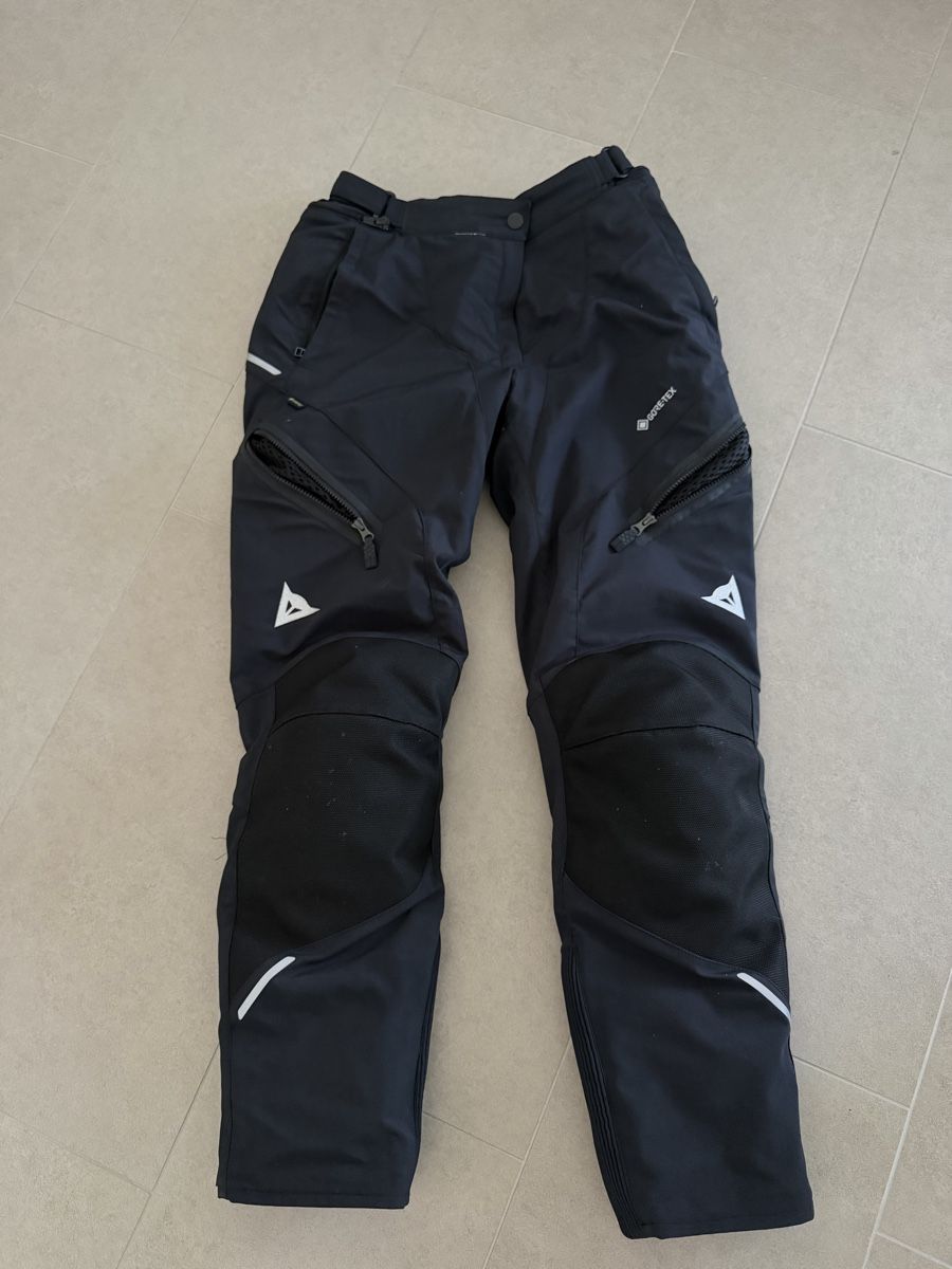 Dainese Pantaloni: Dainese Motorradhose Damen – Nuovo (secondo la descrizione) da Eiken venduto da ram_5zrb