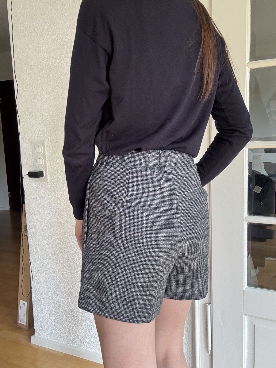 Maje Hosen: Maje Shorts – Gebraucht aus Zürich von smi_57ql 2