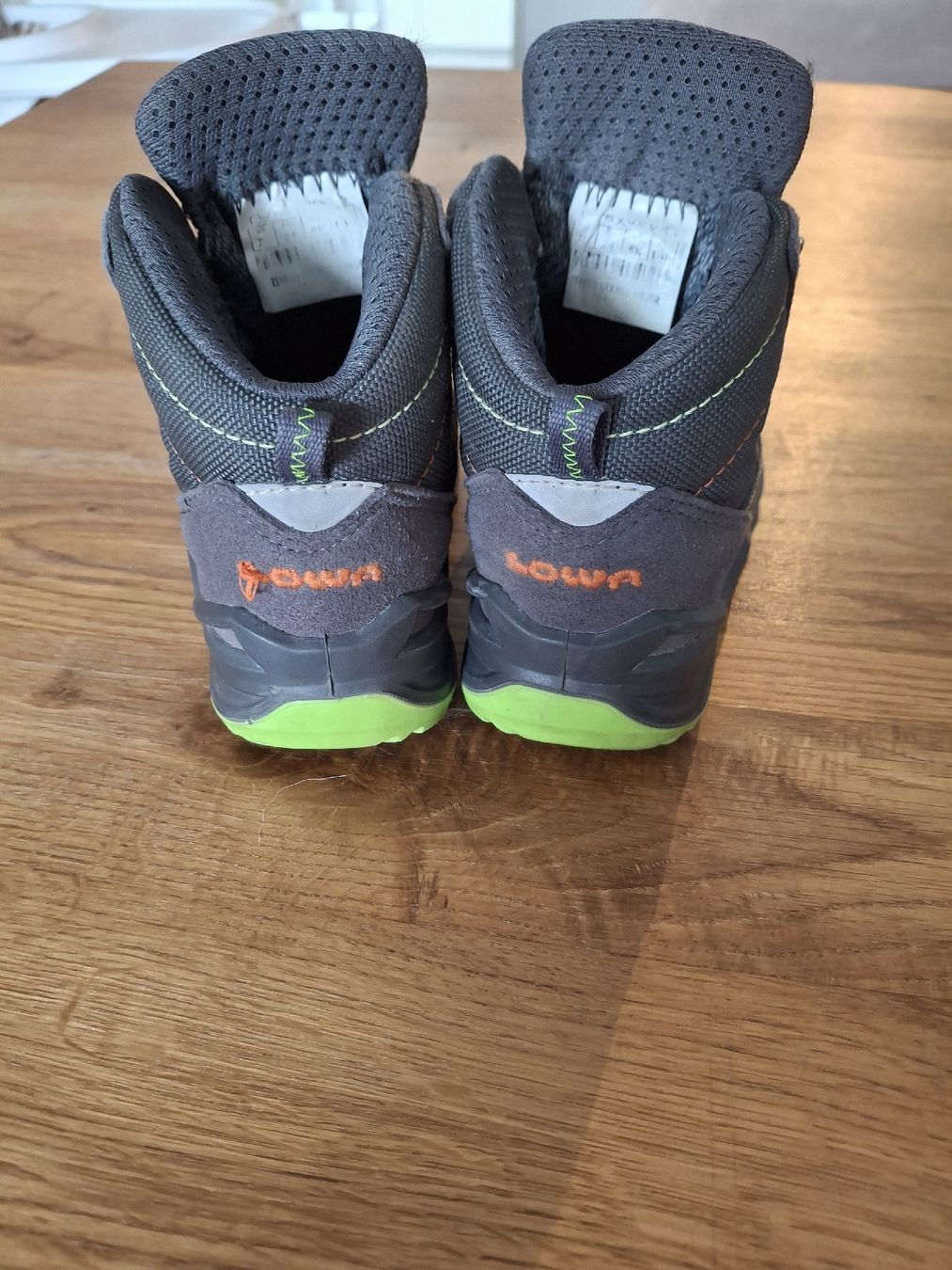 Lowa Scarpe per ragazzi: Lowa Kinder Wanderschuhe Gore-Tex, Gr. 24 – Usato da Oberentfelden venduto da lis_hau 2