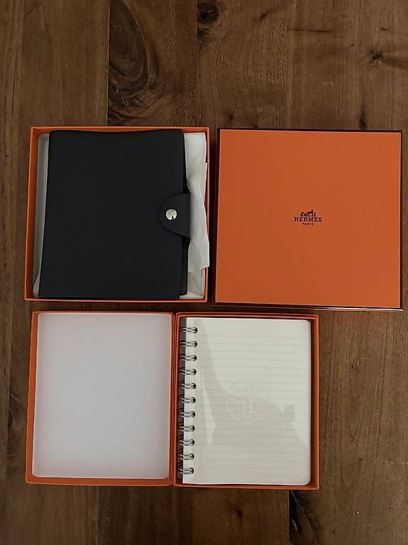 Blocchi: Hermes Notizbuch Grau – Usato da Unterägeri venduto da mar_96hk 3