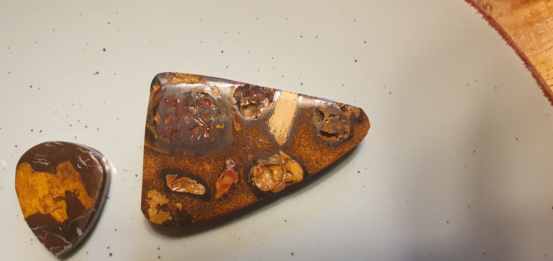 Pietre preziose: 7 Boulder Opale – Usato da Flawil venduto da Naphtali 9