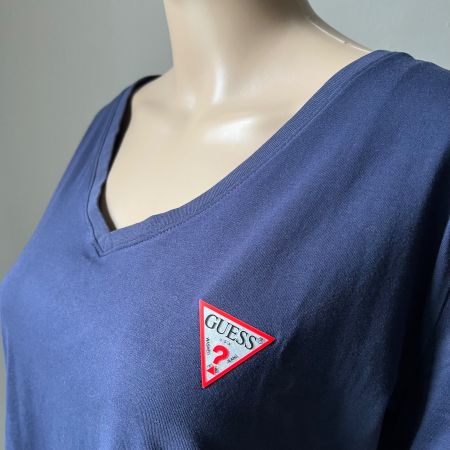 GUESS T-Shirt dunkelblau | Baumwolle & Elastan 💙