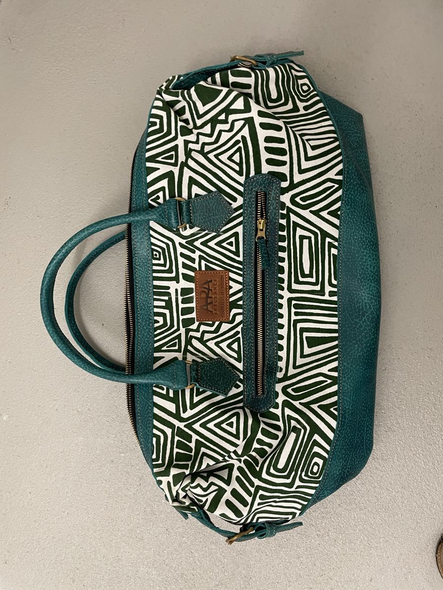 Borse: Travel bag 30x50 cm NEW – Nuovo e nell'imballaggio originale da Männedorf venduto da iza04 1