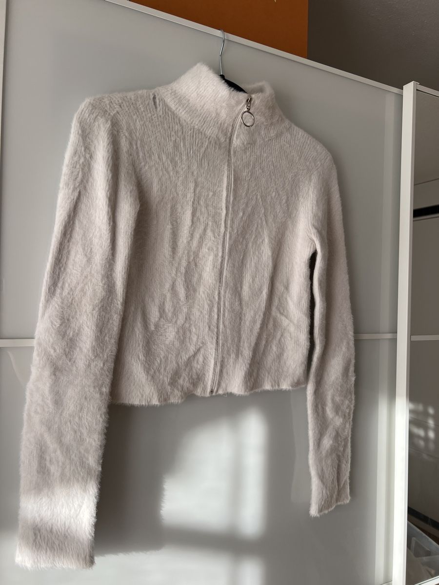 Pullover & Sweatshirts: Pullover – Gebraucht aus Wil SG von xrnvani