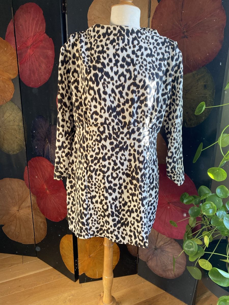 Zara Kleider: Robe léopard neuve Zara XXL – Neu (gemäss Beschreibung) aus Broc von ffribourg