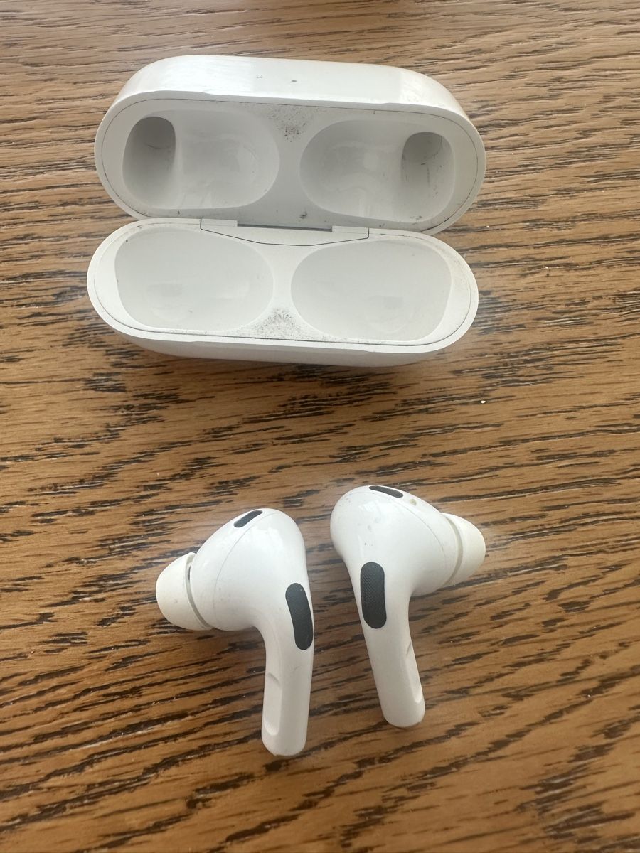 Cuffie: AIR Pods PRO – Usato da Winterthur venduto da su_4assd 2