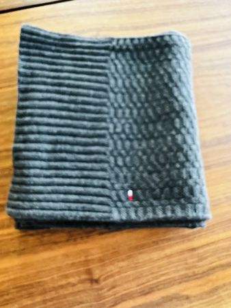 Schal Tommy Hilfiger grau Wolle Kaschmir Mischgewebe neu