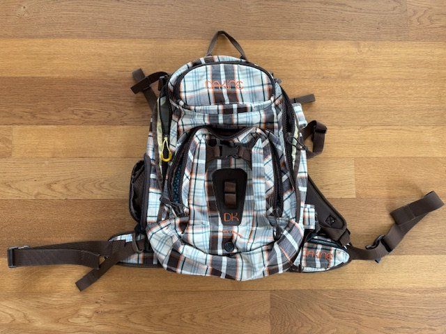 Dakine Zaini: Dakine Heli Pro 20 Liter – Usato da Wilen (Sarnen) venduto da Corado