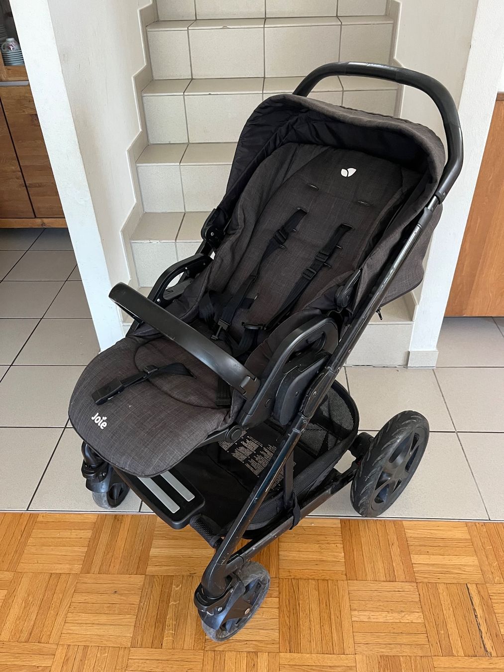 Joie Carrozzine: Joie Chrome Kinderwagen – Usato da Liestal venduto da Raifur 2