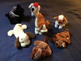 Plüschtier Hunde-Familie, 7 Stück, zum Teil neu