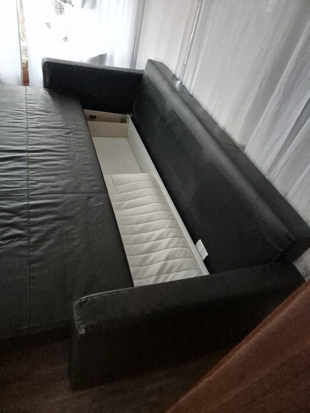 Sofas: Seldome used Stylish Black Leather sofa – Gebraucht aus Zürich von lie_6mdx 2
