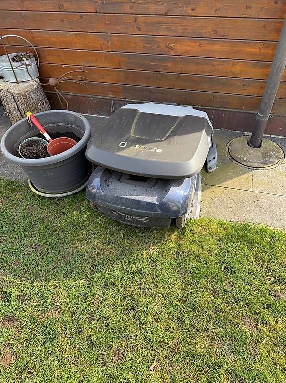 Rasenmäher: Husqvarna Automower 230ACX / 220 AC – Gebraucht aus Lenzburg von Balubalu66